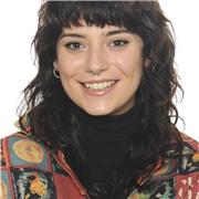 He terminado el Grado en Criminología, actualmente curso Trabajo social, y me desenvuelvo con todas las edades